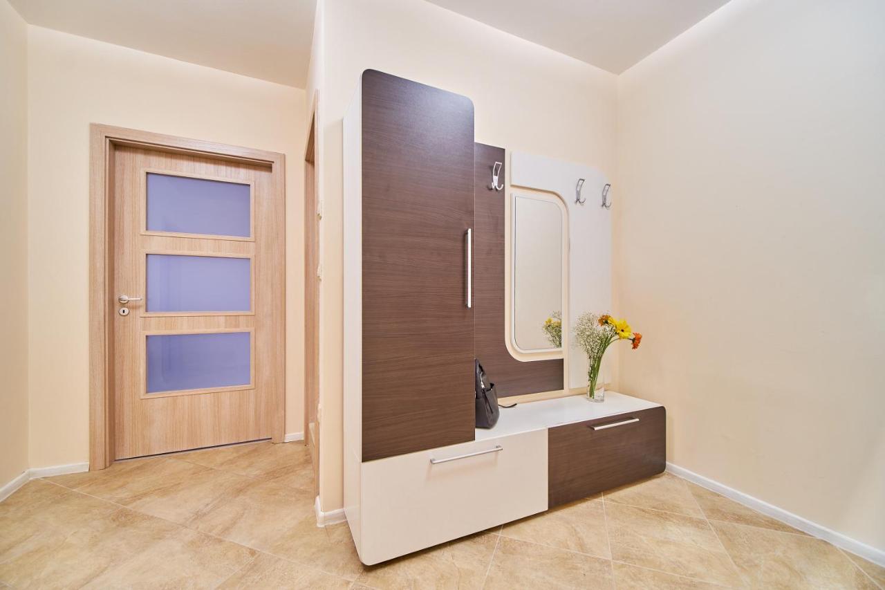 Summertime in Varna South Bay Beach Residence Exteriör bild