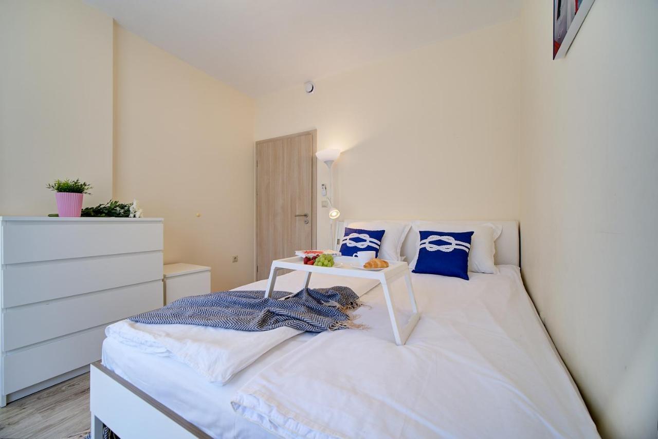 Summertime in Varna South Bay Beach Residence Exteriör bild